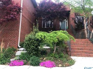 105 Riverway Ln, New Market, AL 35761