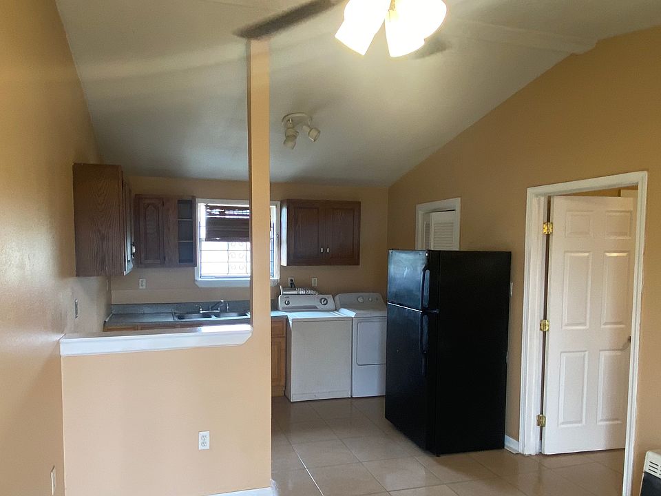 1st image of 3031 Mistletoe St APT C