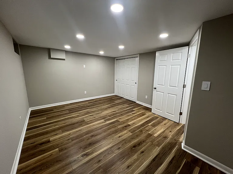 5348 N Lydell Ave — Photo 33
