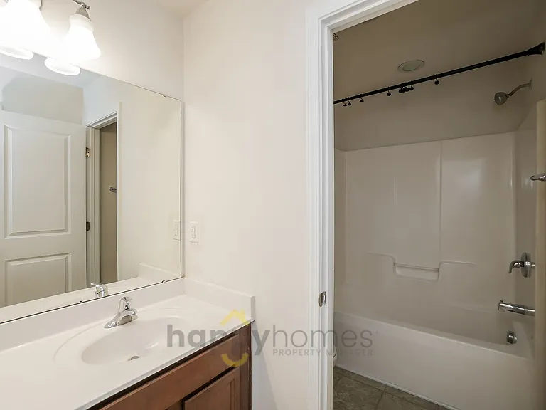 350 Spectrum Rd — Photo 7