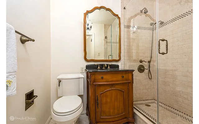 Sold by Douglas Elliman | media 16