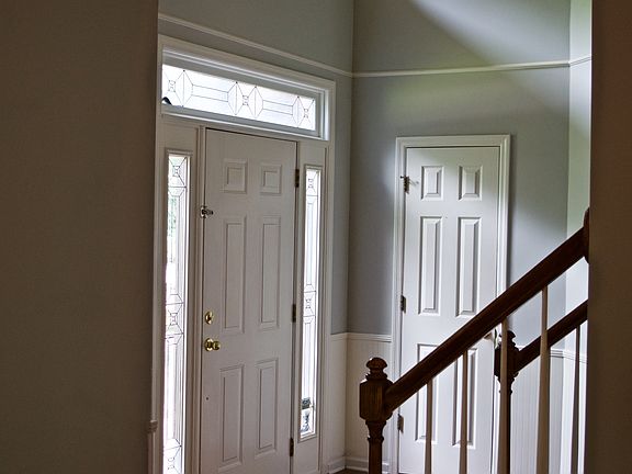 2 story front entry foyer