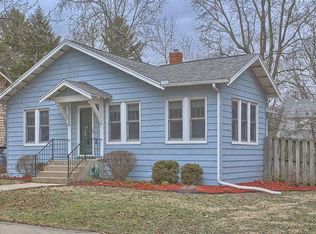 212 W Vermont Ave, Urbana, IL