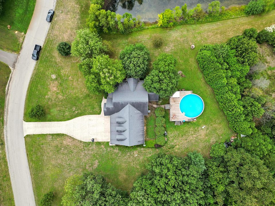 10370 Cynthia Ln, Wheatfield, IN 46392 | Zillow