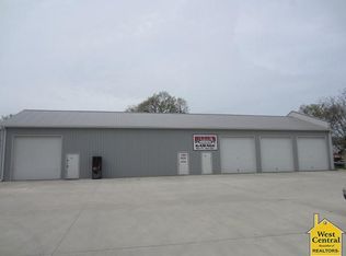 903 N 2nd St, Clinton, MO 64735