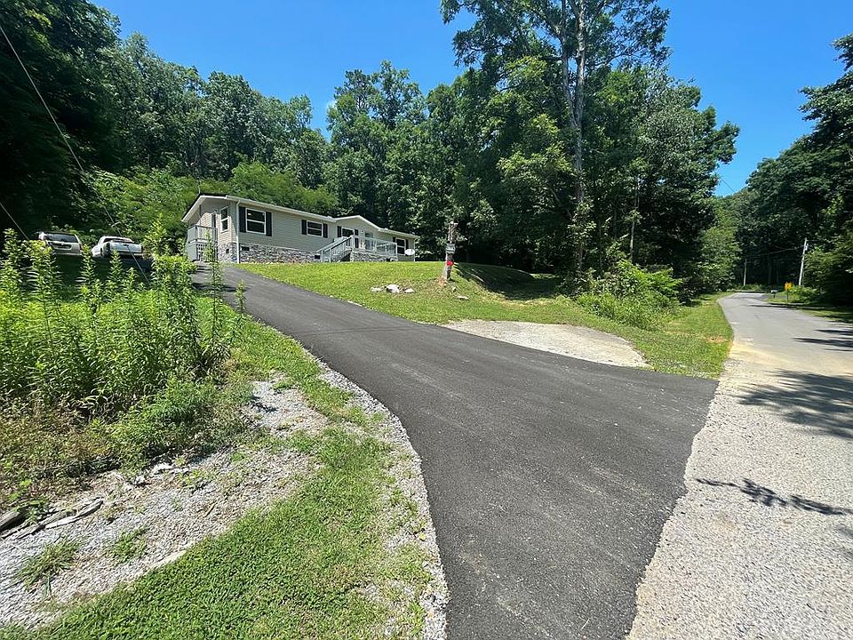 1st image of 6 Bloom Dr