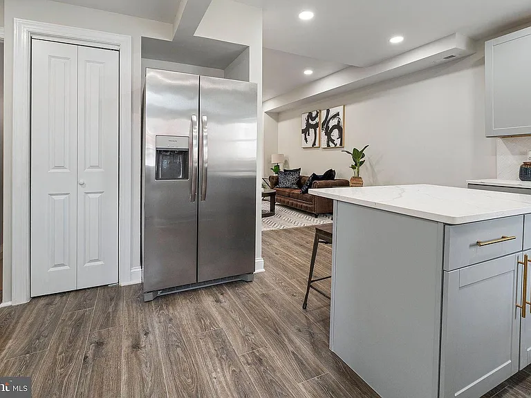 202 Adams St NE — Photo 19