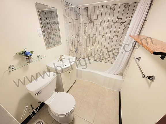 3rd image of 3617 27th St