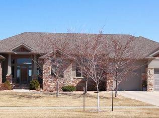 4480 Woodhaven Dr S, Fargo, ND 58104