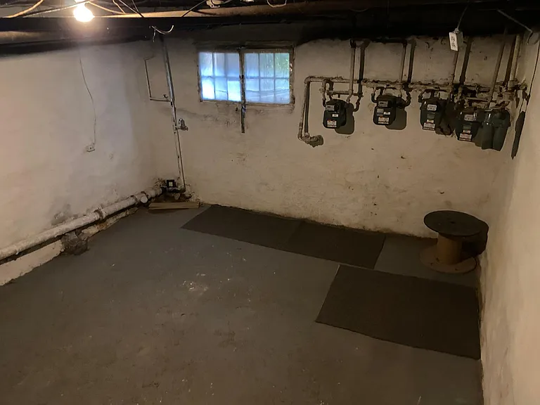 PRIVATE BASEMENT
