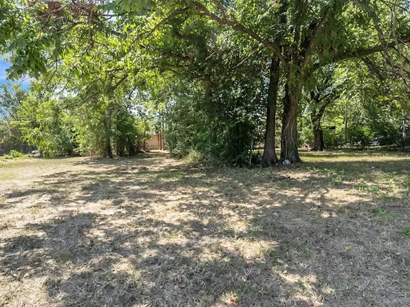 1236 E Leuda St, Fort Worth, TX 76104