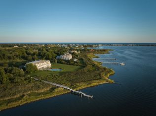 17 Wildwood Ln, Quogue, NY 11959