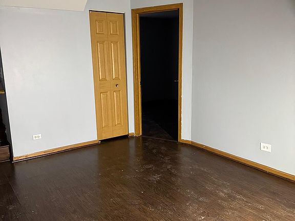 4th image of 871 Symphony Dr