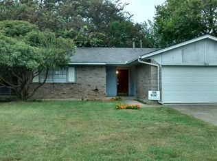 1408 Farmington Ave, Norman, OK 73072