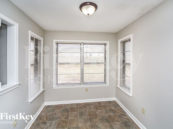 5th image of 6934 Glenwick Dr