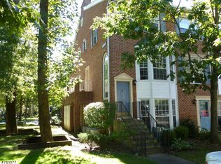 234 Larch Ln, Mahwah, NJ 07430