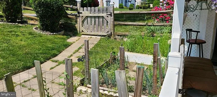 11601 Lighthouse Dr — Photo 6