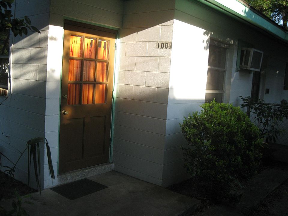 1st image of 1009 NW 31st Ave