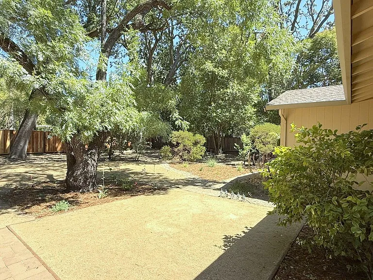 2690 Danville Blvd — Photo 33