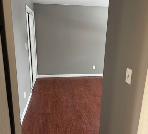 5th image of 229 Glenhaven Dr