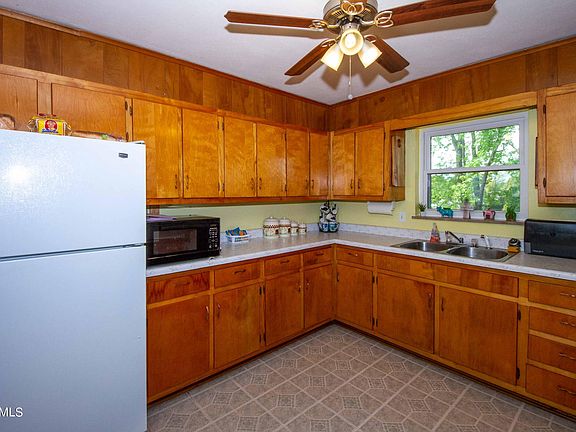2nd image of 2757 Monte Vista Dr