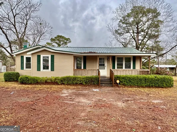 89 Bedsole Rd, Eastman, GA 31023