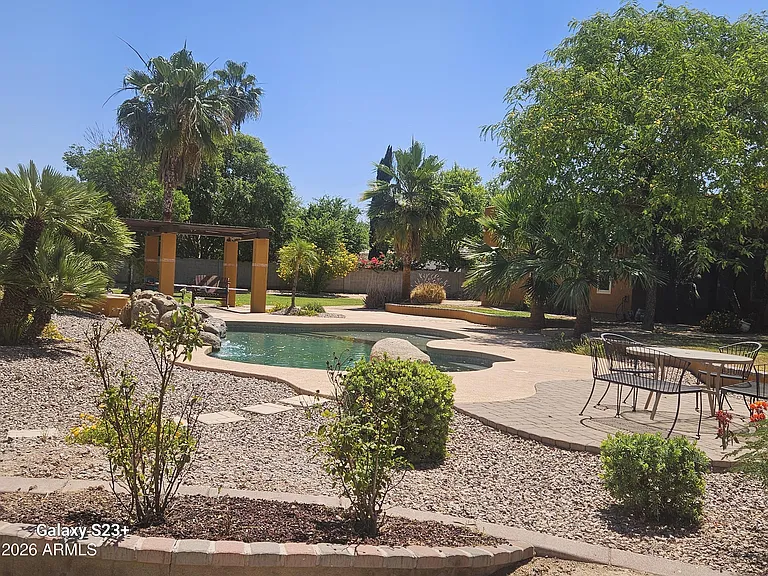 5118 W Winston Dr — Photo 31