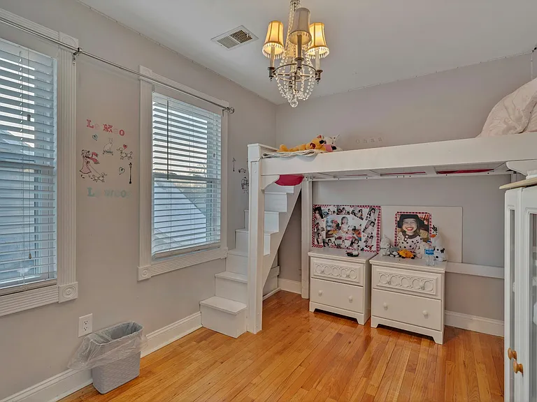43 Hillcrest Ave #B — Photo 15