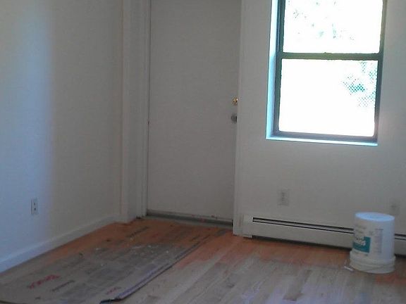 4th image of 9 Columbus Pl #1