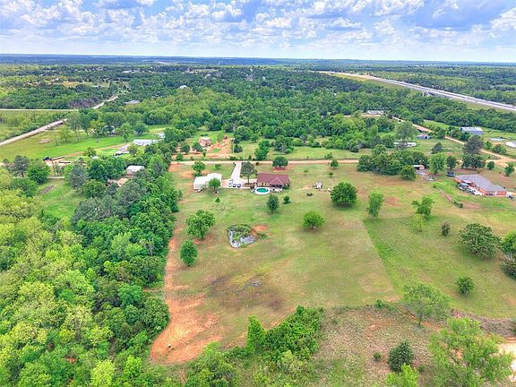 5th image of 18825 Red Oak Dr