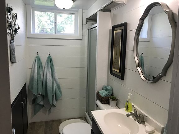 3rd image of 817 Belinda Dr