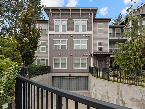 2nd image of 1258 NW Shattuck Way Unit 308