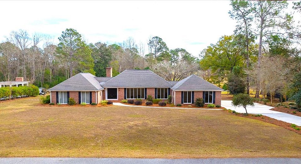 1st image of 66 Springhill Dr