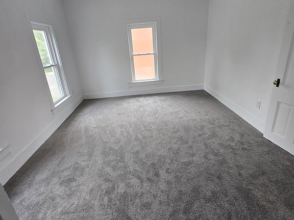 5th image of 26 Hubbard St
