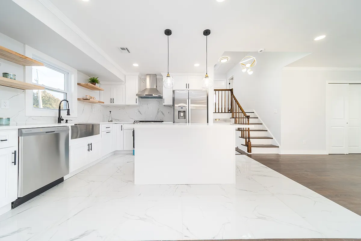Building Photo - 8 Spector Ln