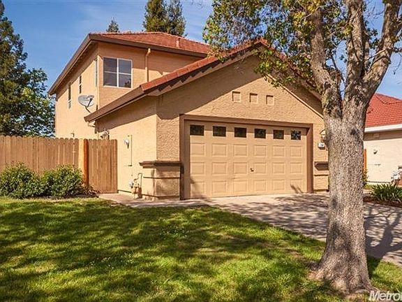 3rd image of 104 Tyrell Ct