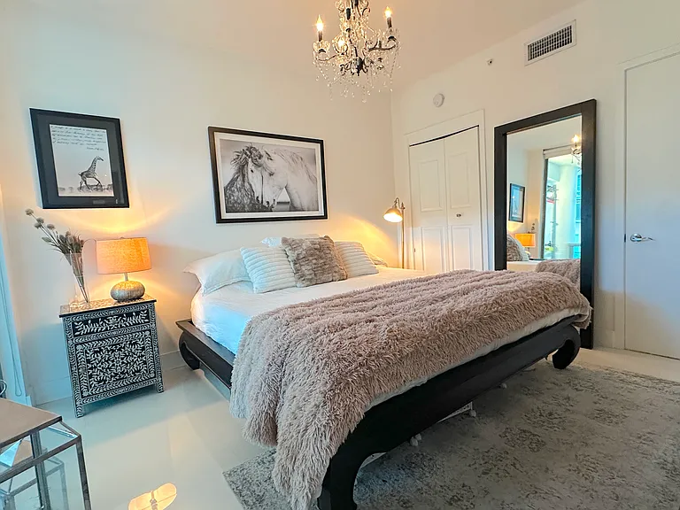 6000 Collins Ave #509 — Photo 22