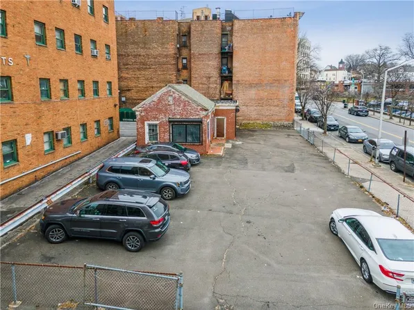 101 Stevens Avenue, Mount Vernon, NY 10550