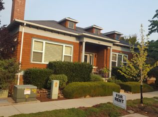 903 Plum Ridge Dr, Ashland, OR 97520