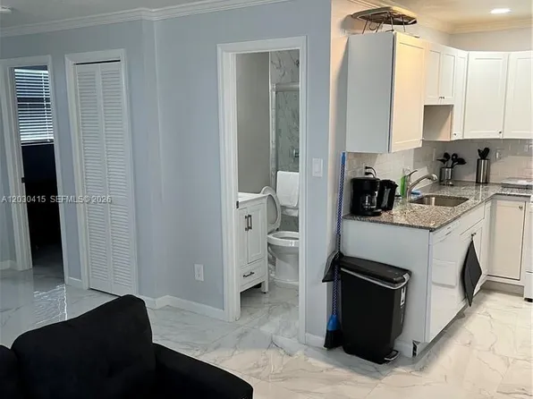 2240 Simms St #3, Hollywood, FL 33020
