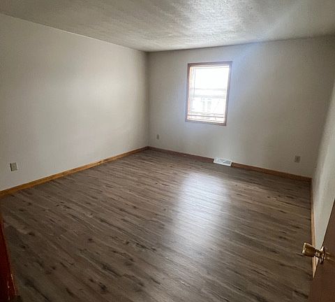 5th image of 1608-1612 Crane St #20