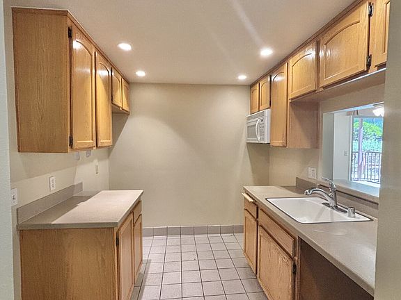 5th image of 15651 Davis Cup Ln
