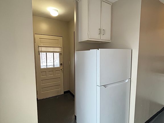 3rd image of 341 Franklin St #6