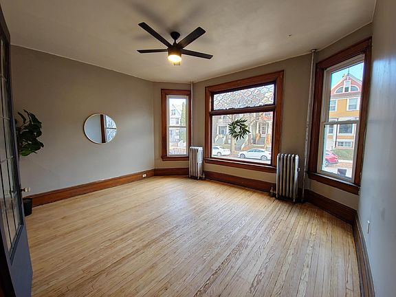 5th image of 1923 N Oakland Ave