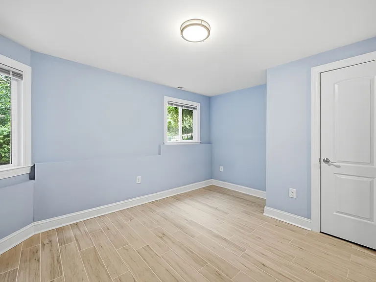 8474 Ararat Ct — Photo 22