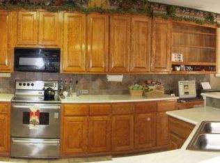 4717 Parkhaven Dr, Garland, TX 75043