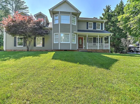 1023 Greenfield Dr, Johnson City, TN 37604