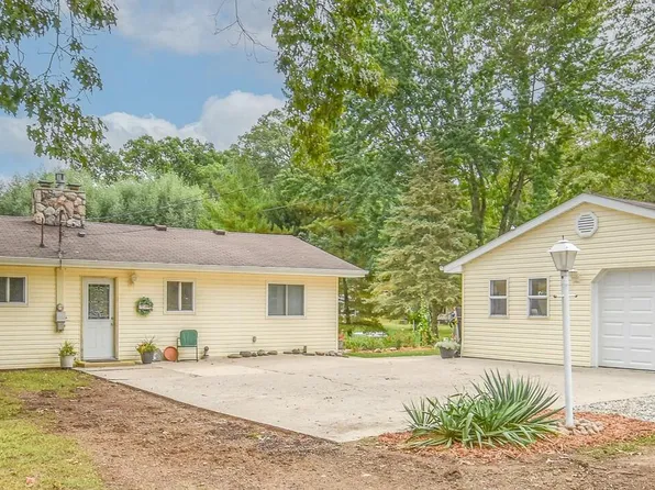 497 Bobwhite Dr, Coldwater, MI 49036