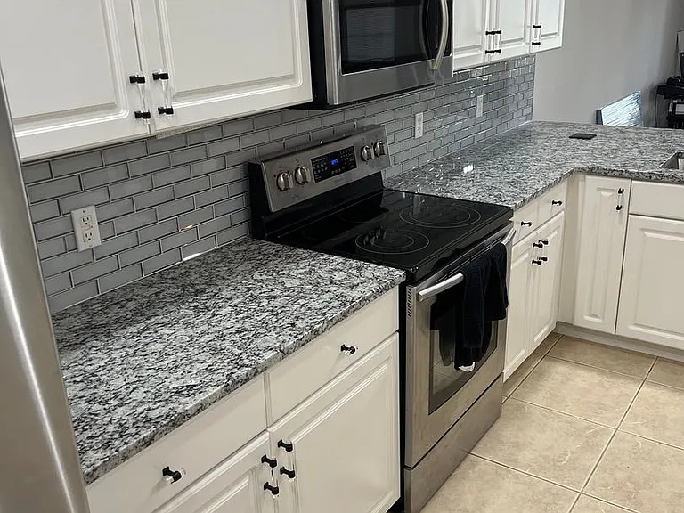 3421 Home Town Ln — Photo 5