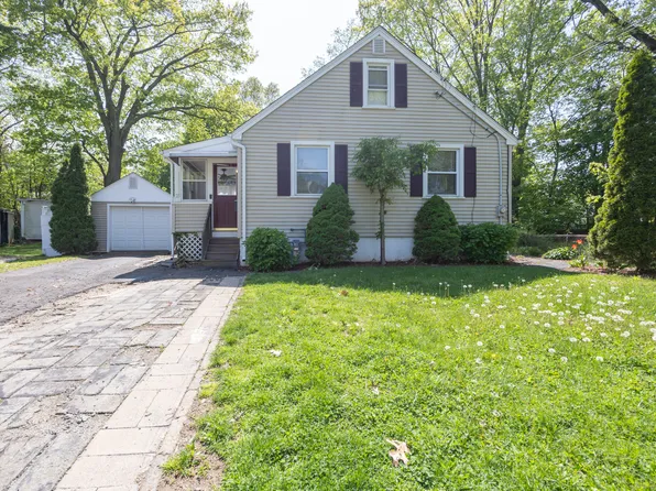 25 South Court, Meriden, CT 06450